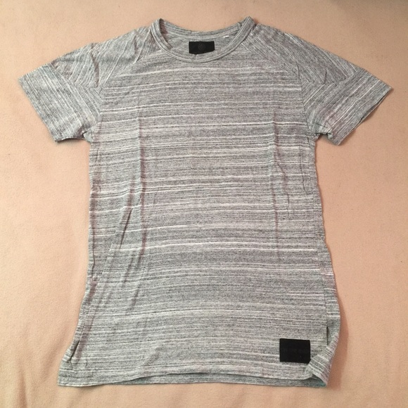 on the byas Other - Pacsun on the byas Tee tri blend Mens size Small